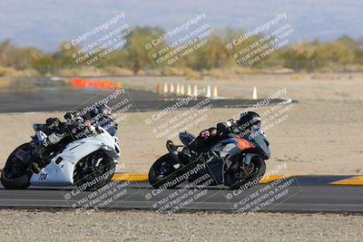 media/Dec-04-2022-CVMA (Sun) [[e38ca9e4fc]]/Race 3 Supersport Middleweight/